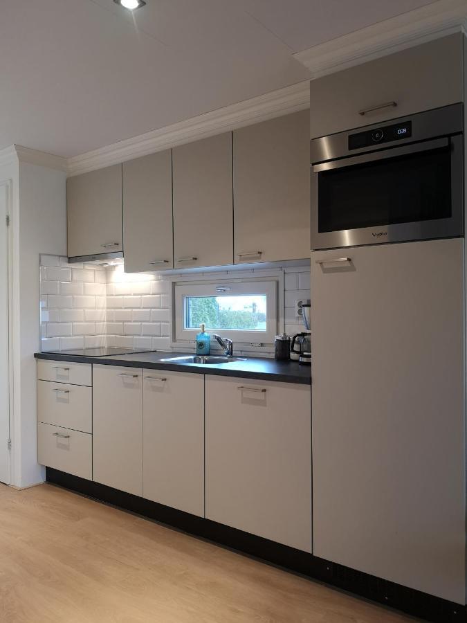 Вілла Gezellig Chalet Met Eigen Parkeerplaats, Park In Aanbouw, Geen Wi Fi Molenschot Екстер'єр фото
